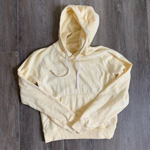Everlane Lightweight French Terry Shrunken Hoodie in Pale Yellow (XS)